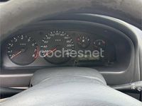 Usado Nissan Almera Comfort 90 CV (66 kW) 2001 Gris / plata Berlina