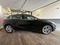 Usado Infiniti Q30 Premium 109 CV (80 kW) 2018 Negro Utilitario