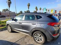 Usado Hyundai Tucson Style 141 CV (103 kW) 2018 Gris / plata SUV