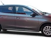 Usado Skoda Fabia Selection 80 CV (58 kW) 2024 Gris Utilitario