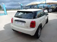 Usado Mini ONE 102 CV (75 kW) 2020 Beige Utilitario