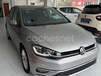 Usado VW Golf VII Advance 115 CV (84 kW) 2019 Gris / plata Berlina
