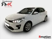 Usado Kia Rio 120 CV (88 kW) 2022 Blanco Berlina