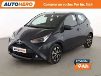Usado Toyota Aygo X-play 69 CV (50 kW) 2020 Negro Utilitario