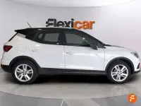 Usado Seat Arona Ecomotive 115 CV (84 kW) 2019 Blanco SUV