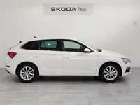 Usado Skoda Scala 110 CV (80 kW) 2022 Blanco Utilitario