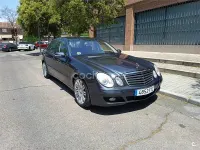 Usado Mercedes E220 170 CV (125 kW) 2008 Gris / plata Berlina