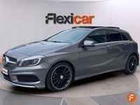 Usado Mercedes A180 AMG line 109 CV (80 kW) 2015 Gris Utilitario