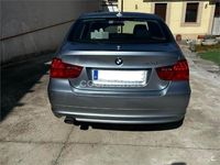 Usado BMW 318 143 CV (105 kW) 2010 Gris / plata Berlina