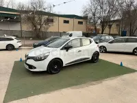 Usado Renault Clio IV Dynamique 90 CV (66 kW) 2014 Blanco Berlina