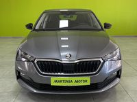Usado Skoda Scala Selection 95 CV (69 kW) 2024 Gris Utilitario
