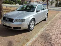 Usado Audi A4 Ambition 130 CV (95 kW) 2003 Gris / plata Berlina