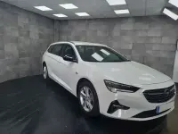 Usado Opel Insignia Business 122 CV (89 kW) 2022 Blanco Familiar