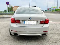 Usado BMW 750L 381 CV (280 kW) 2012 Gris / plata Berlina