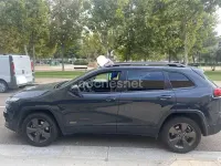Usado Jeep Cherokee 200 CV (147 kW) 2016 Gris / plata SUV