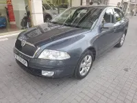 Usado Skoda Octavia Elegance 140 CV (102 kW) 2008 Azul Berlina