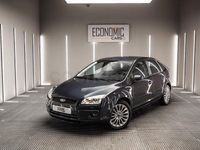 Usado Ford Focus Sport 109 CV (80 kW) 2006 Gris / plata Berlina