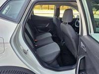 Usado Seat Arona Ecomotive 95 CV (69 kW) 2022 Blanco SUV