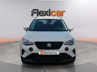 Usado Seat Arona Style Plus 110 CV (80 kW) 2022 Blanco SUV