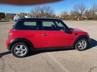 Usado Mini Cooper D 109 CV (80 kW) 2007 Rojo Utilitario