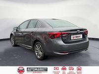 Usado Toyota Avensis Advance 150 CV (110 kW) 2015 Gris / plata Berlina