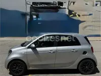 Usado Smart ForFour Passion 90 CV (66 kW) 2017 Gris / plata Utilitario