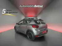 Usado Dacia Sandero Essentiel 101 CV (74 kW) 2025 Gris Utilitario
