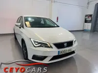 Usado Seat Leon ST Style 110 CV (80 kW) 2018 Blanco Familiar