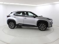 Usado Toyota Yaris Cross 116 CV (85 kW) 2022 Gris atomo (met) SUV