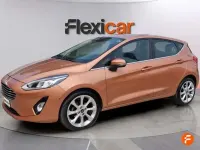 Usado Ford Fiesta Titanium 86 CV (63 kW) 2018 Naranja Utilitario