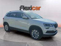 Usado Skoda Karoq Ambition 110 CV (80 kW) 2021 Blanco SUV