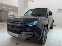 Usado Land Rover Defender SE 249 CV (183 kW) 2025 Gris / plata SUV