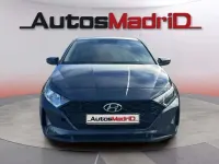 Usado Hyundai i20 101 CV (74 kW) 2022 Gris Berlina