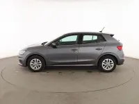 Usado Skoda Fabia 95 CV (69 kW) 2022 Gris Utilitario