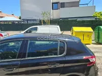 Usado Peugeot 308 Active 115 CV (84 kW) 2015 Negro Berlina