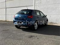 Usado Seat Ibiza I-Tech 85 CV (62 kW) 2014 Azul Berlina