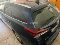 Usado Toyota Auris Hybrid Business Edition 136 CV (100 kW) 2017 Azul Familiar