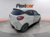 Usado Hyundai i10 67 CV (49 kW) 2024 Blanco Utilitario