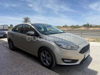 Usado Ford Focus Trend 125 CV (91 kW) 2018 Beige Berlina