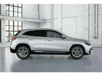 Usado Mercedes GLA200 150 CV (110 kW) 2023 Gris SUV