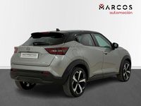 Usado Nissan Juke Tekna 145 CV (106 kW) 2022 Plata diamante con techo negro SUV