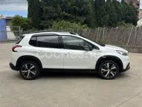 Usado Peugeot 2008 GT-line 130 CV (95 kW) 2016 Blanco SUV