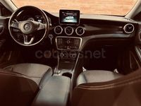 Usado Mercedes CLA220 Shooting Brake Urban 177 CV (130 kW) 2016 Blanco Familiar
