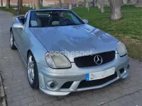 Usado Mercedes SLK32 AMG AMG 354 CV (260 kW) 2001 Gris / plata Descapotable