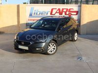 Usado Seat Leon Style 150 CV (110 kW) 2021 Gris / plata Familiar
