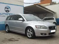 Usado Volvo V50 Drive Kinetic 115 CV (84 kW) 2012 Gris / plata Familiar