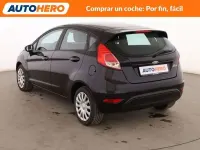 Usado Ford Fiesta Trend 82 CV (60 kW) 2016 Negro Utilitario