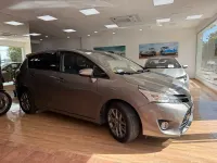Usado Toyota Verso Advance 112 CV (82 kW) 2015 Beige Monovolumen