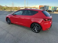 Używany Seat Leon FR 122 KM (89 kW) 2015 Czerwony Hatchback
