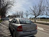 Usado Opel Astra Comfort 75 CV (55 kW) 2000 Gris / plata Berlina